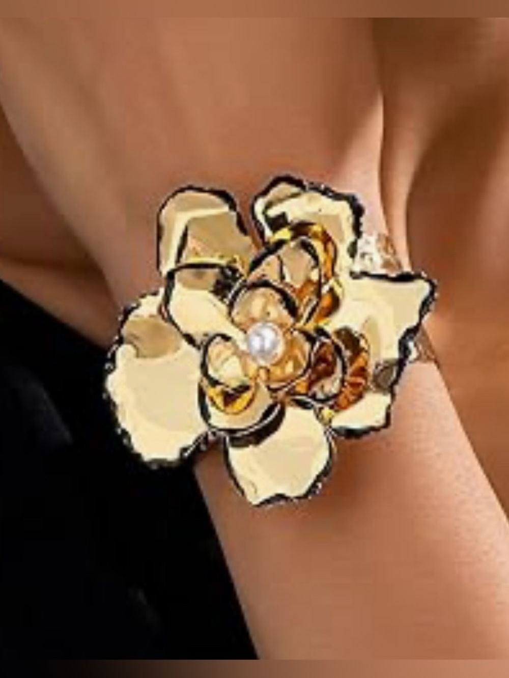Cute Huge Nordstrom 18KT Gold dip Hammered Flower Cuff Bracelet